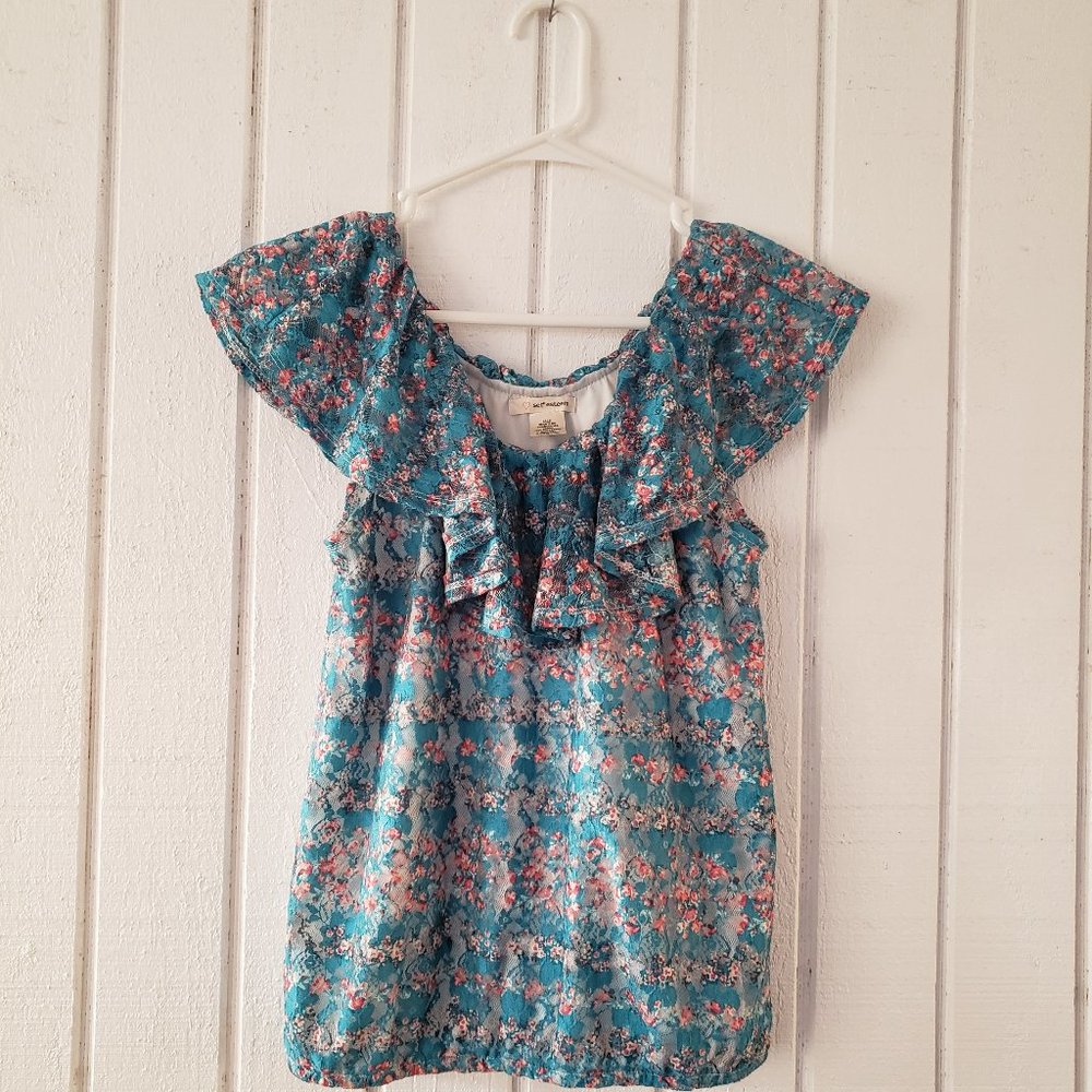 Pretty Floral Top Size M